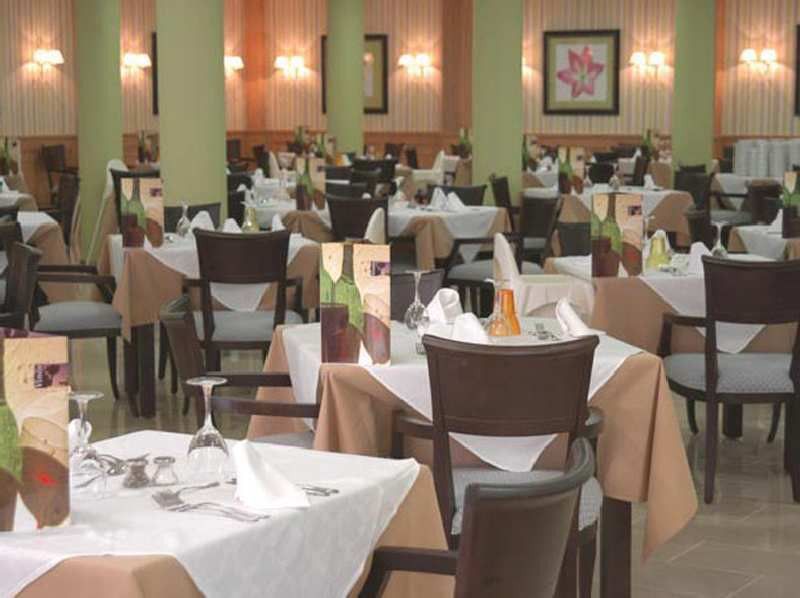 Grupotel Aldea Cala'n Bosch Son Xoriguer Restaurante foto